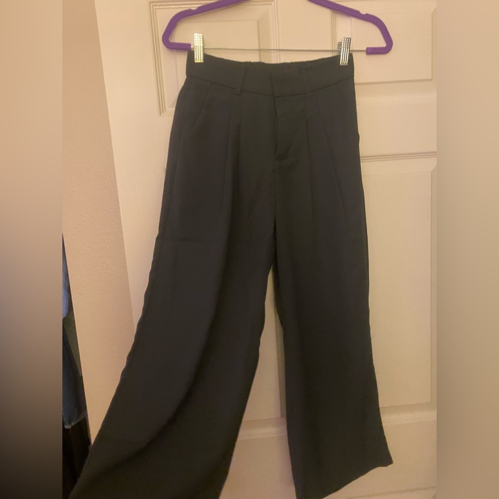 Women’s trousers, cropped